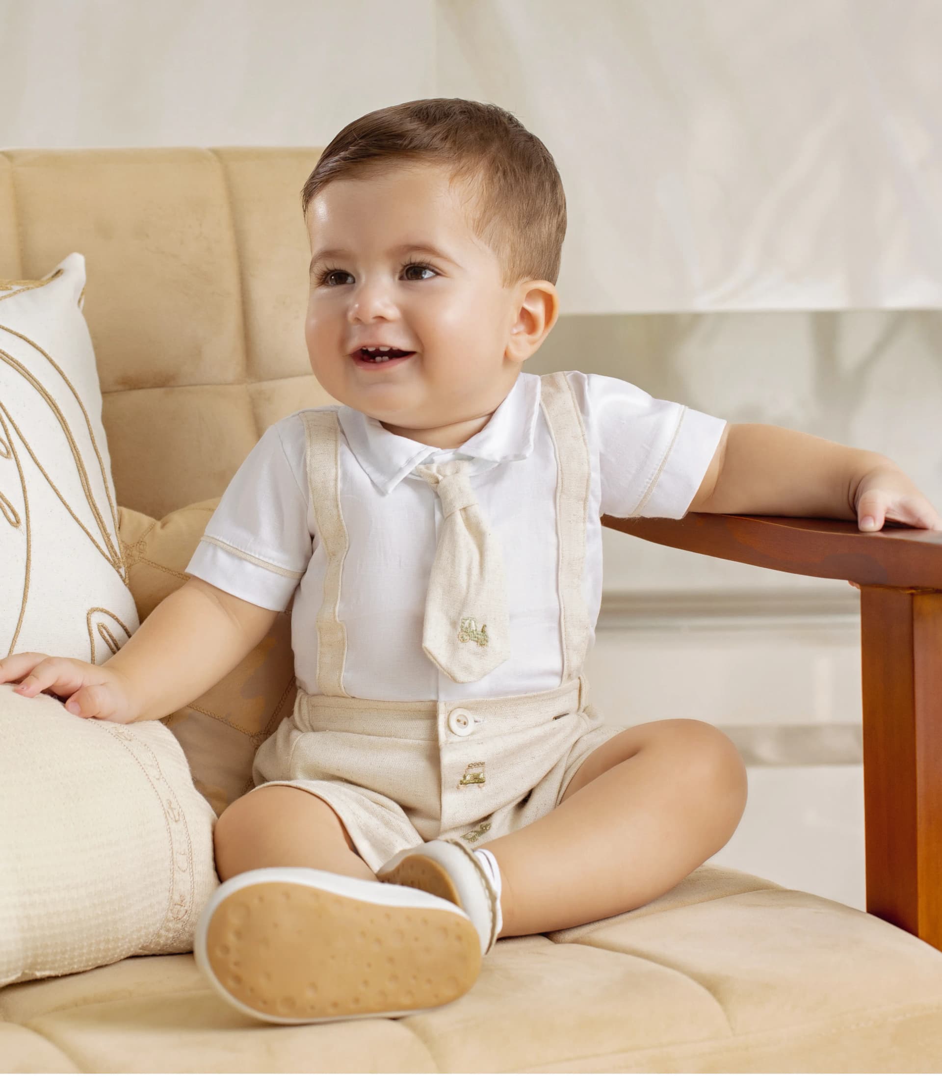 MACACAO CURTO COM MANGA ACONCHEGO C/ GRAVATA / BEGE 